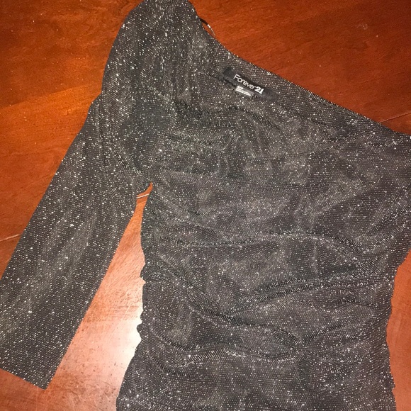 Dress - Picture 3 of 5